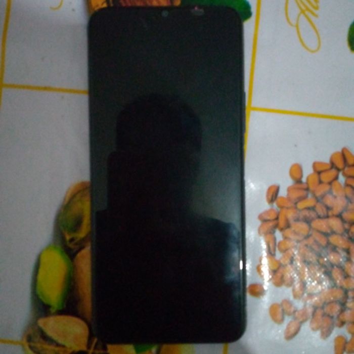 Vivo y12s yangi telefon karobka dakumenti bor