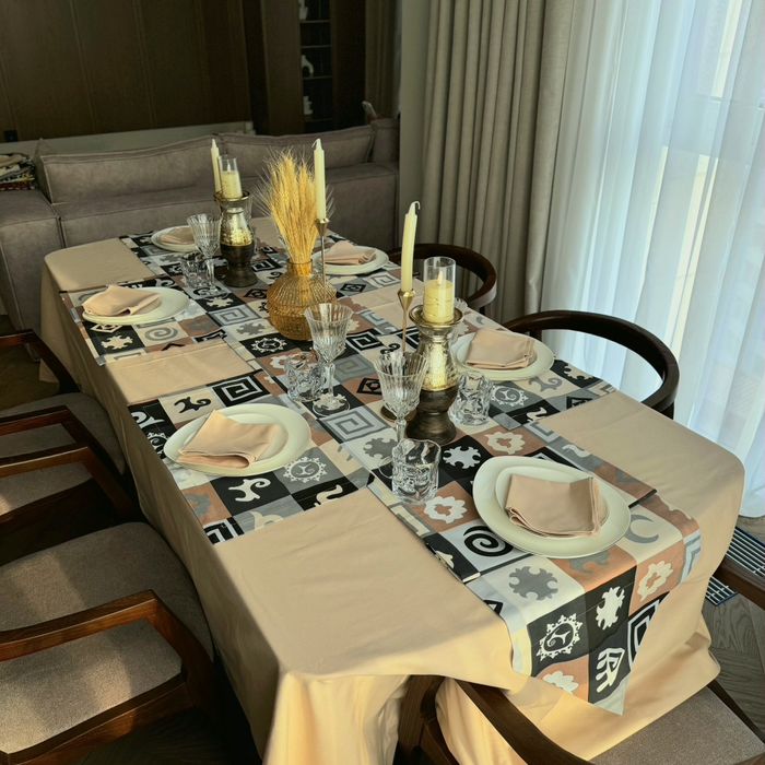 Скатерти и раннеры в подарочной упаковке!