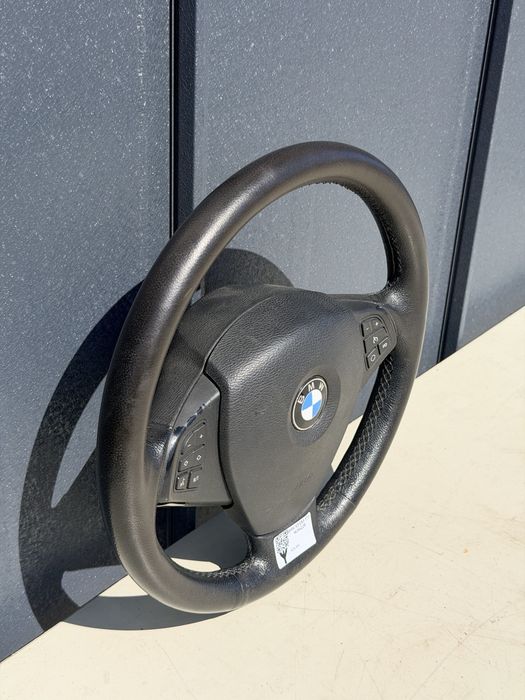 Volan BMW x3 e83 cu comenzi complet