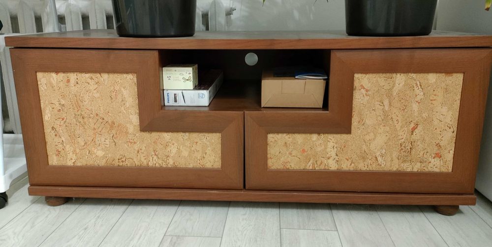 Тумба под телевизор