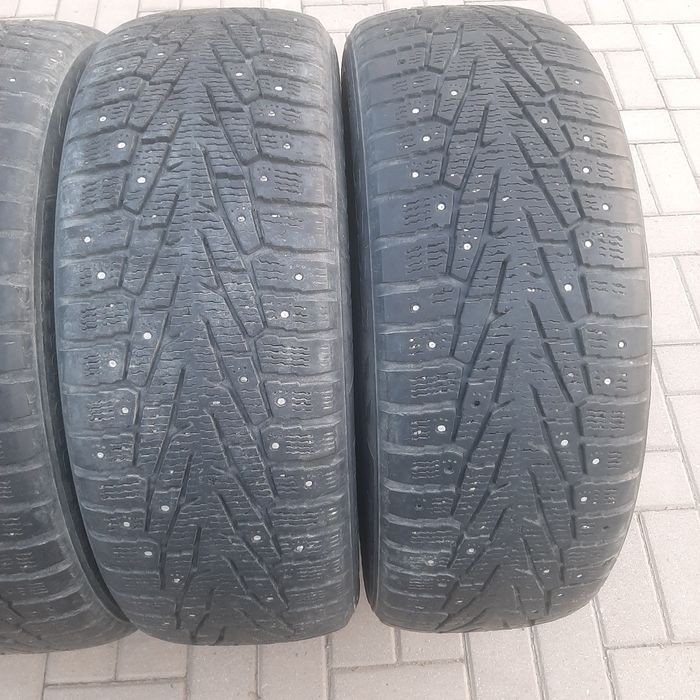 Продам 235 55 r19    2шт