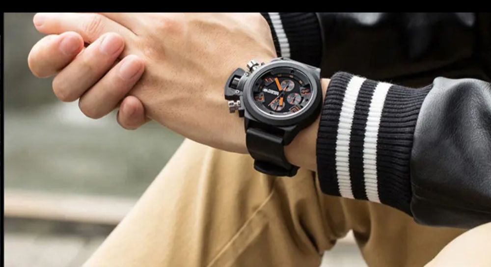 Продам часы Megir