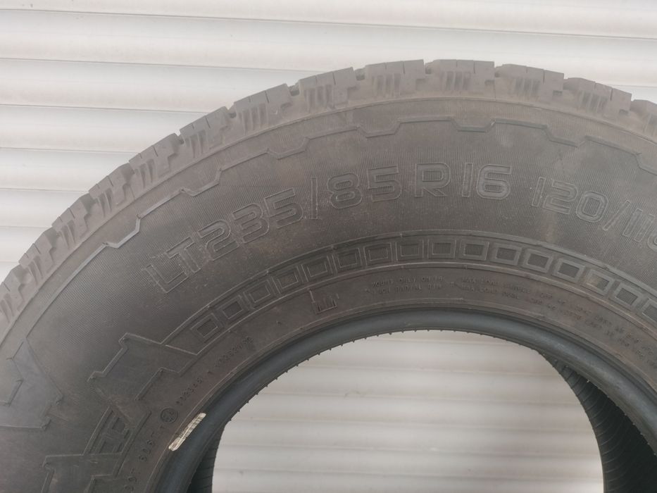 Комплект резины 235/85 R16