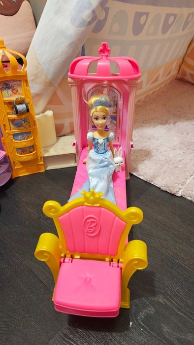 2 комплекта Barbie + 2 кукли