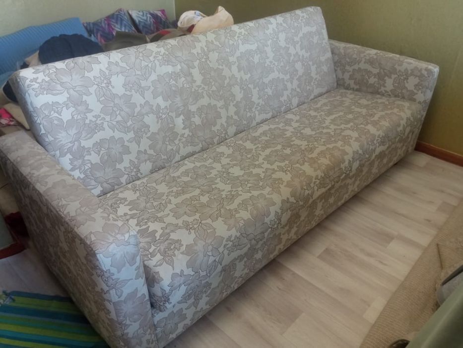 Продам Диван в хорошем сост