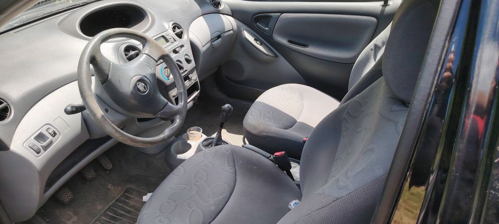 Продавам TOYOTA YARIS  1.0 VVT-i на Части!!
(0)