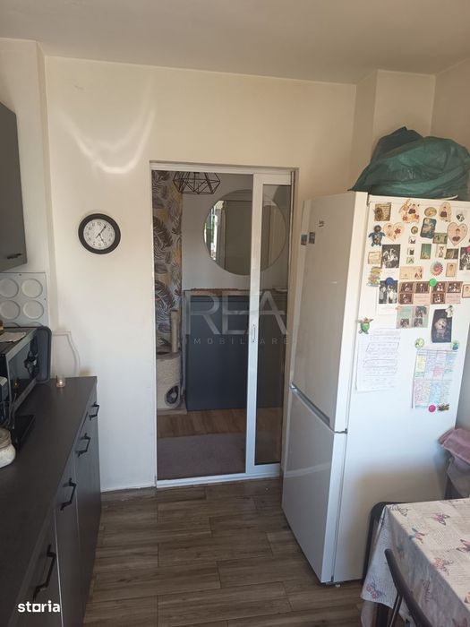 4 camere decomandat | 85 mp | Renovat complet | Etaj 3 |  - Barca