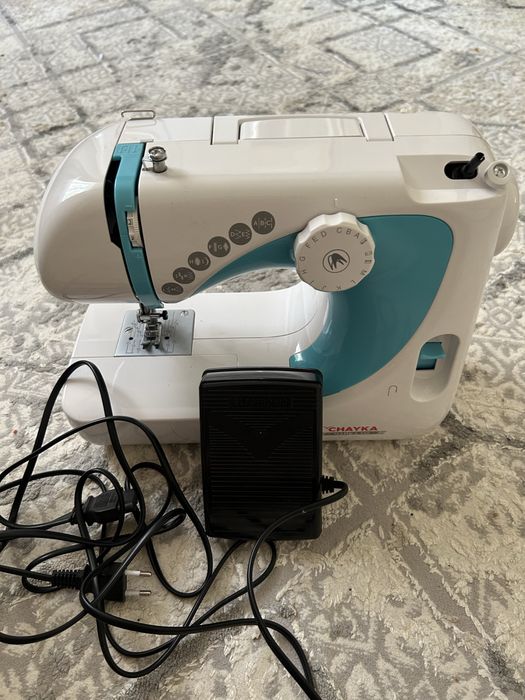 Диван  швейная машина