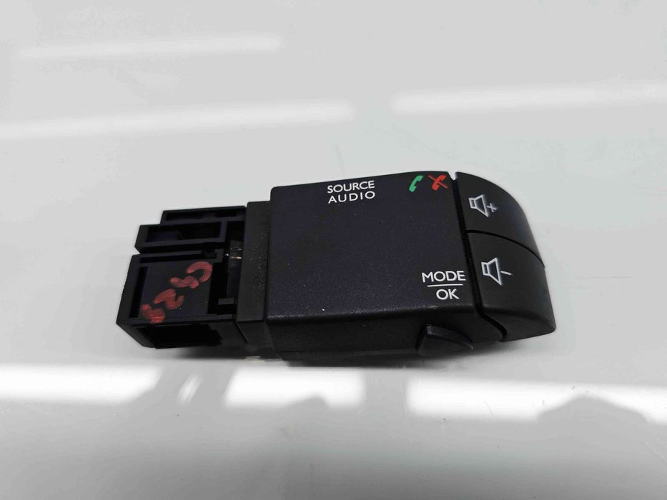 Comenzi volan Renault Clio 4 (B98) Hatchback [Fabr 2012-2020] 2555224