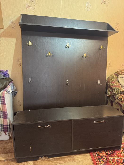 Шкаф на стенный