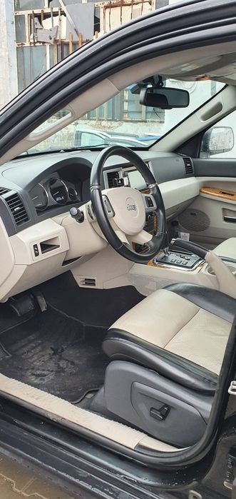 Vând Jeep grand cherokee 2008