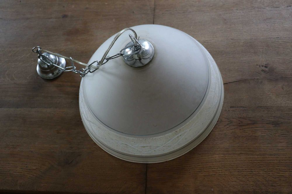 Висящ полилей за таван, от масивно стъкло с ажурна украса