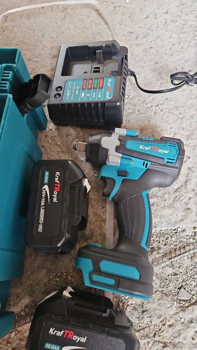 Гайковерт Royal с 2 батерии 36V/8.0Ah Li-Ion 850N в куфар