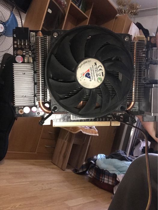 Продам видеокарту gtx 660 Срочно