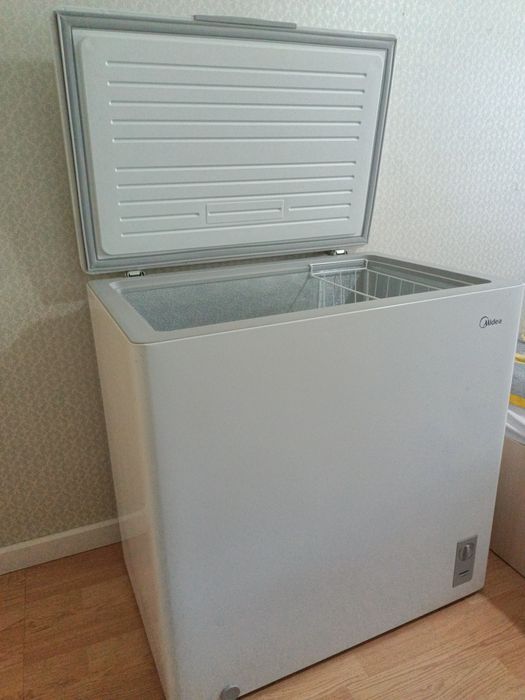Продам морозильник