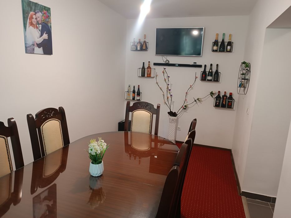 Vând apartament Strada Părului Nr 1