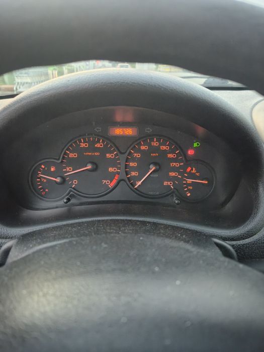 Peugeot 206 Sedan