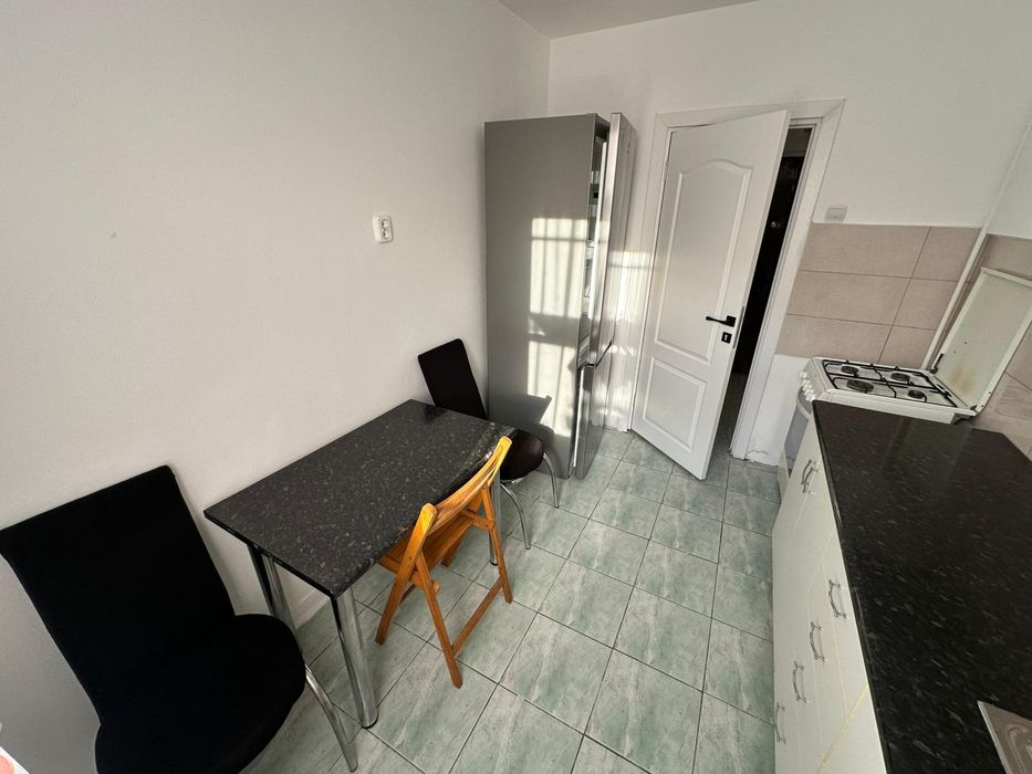 Închiriez apartament 2 camere aer condiționat centrala termica