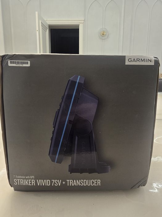 Эхолот Garmin Striker Vivid 7SV