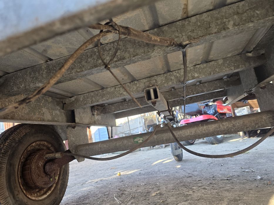 Remorcă auto 750 si 600 kg