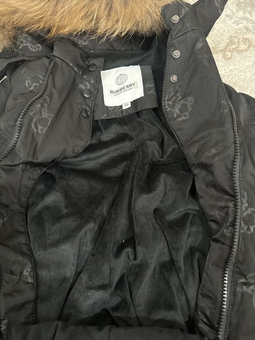 Продам зимний комбинезон детский