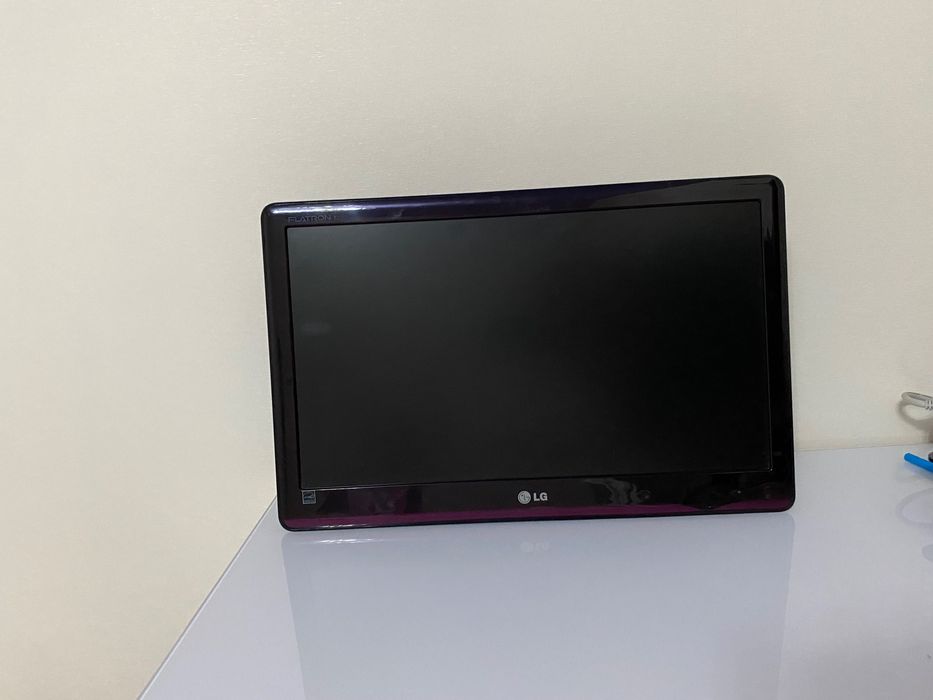 Продам монитор lg