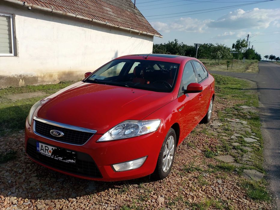 Vând Ford Mondeo