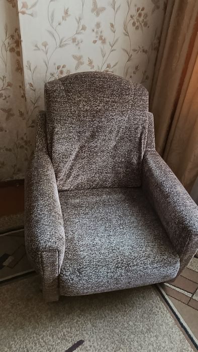 Кресло в хорошем состоянии