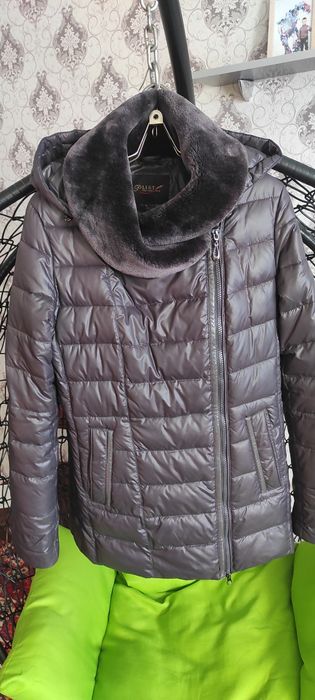 В продаже куртка