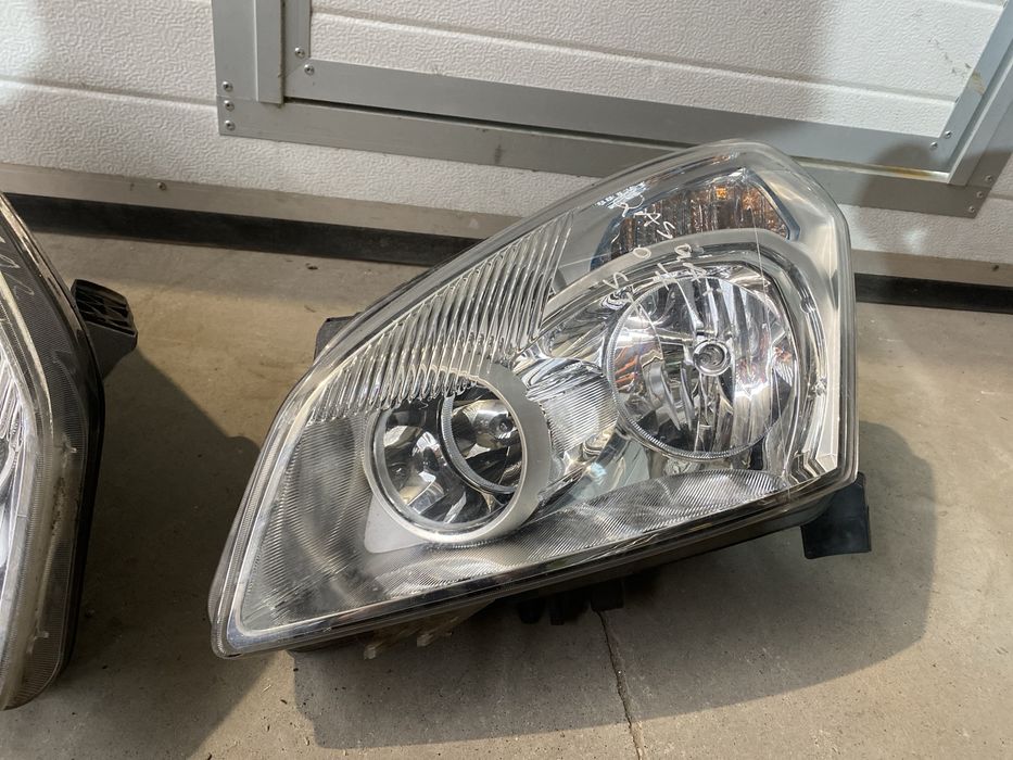 Far-Faruri Nissan Qashqai J10 2007 Stanga-Dreapta