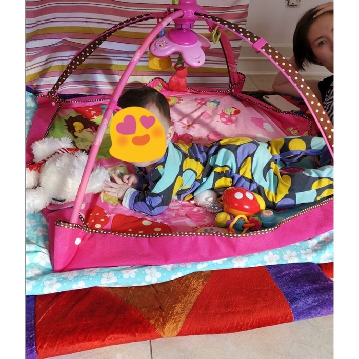 Продам интерактивный коврик tiny love