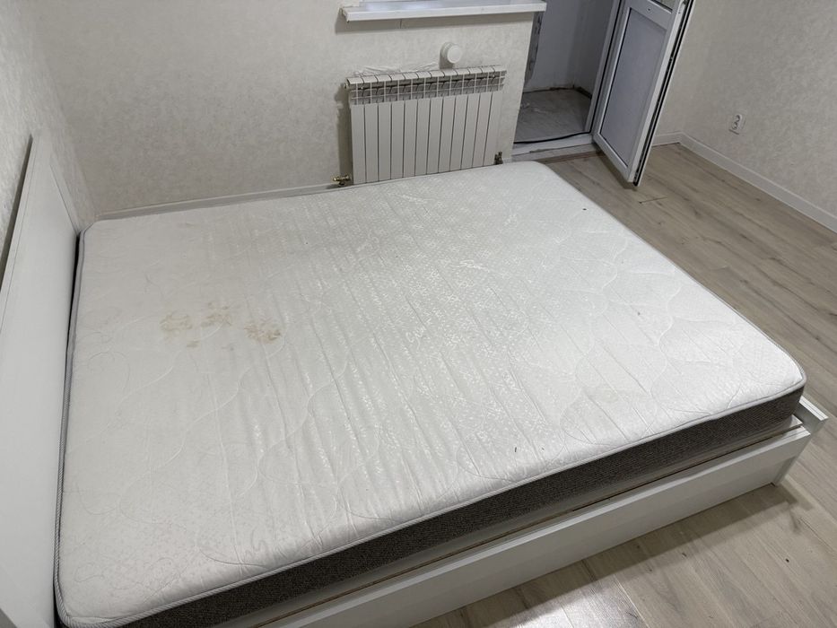 Кровать двухспальная