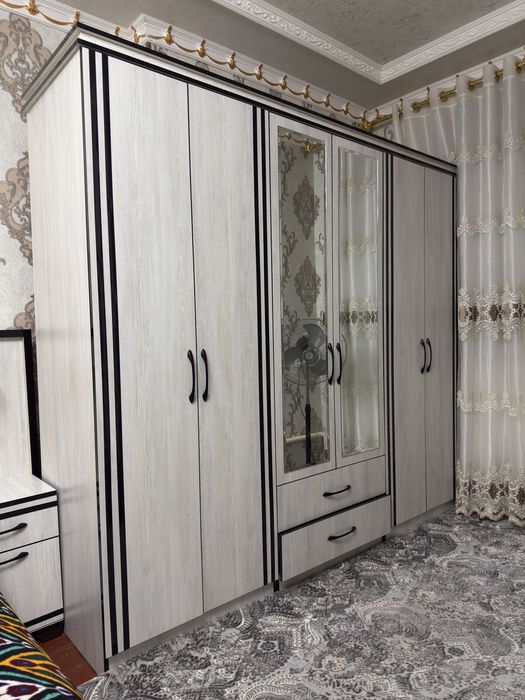 Спалный мебел сотилади