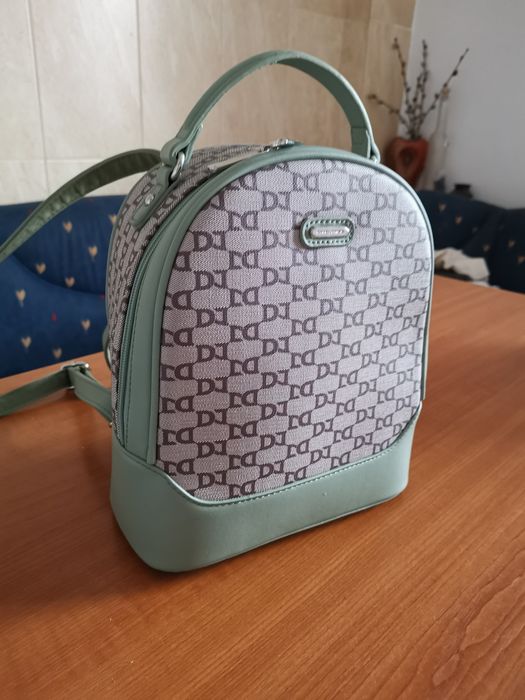 Rucsacel casual David Jones