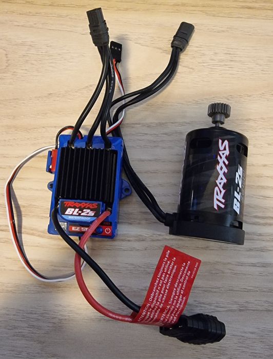 Combo Brushless BL-2S Traxxas 3300kV Waterproof  NOU