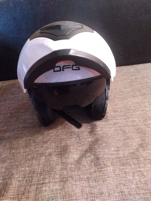 Продам 2 Шлема на скутер