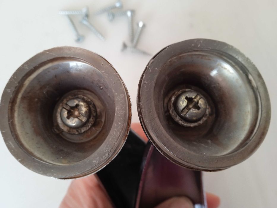 Крака метални за мебели, 2 бр.