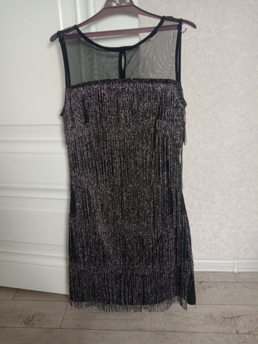 Платье (44 размер)