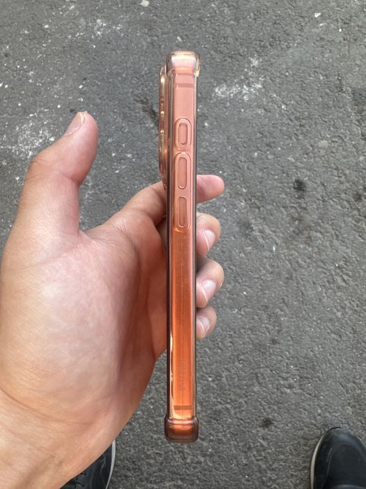 Продам Айфон 17 про