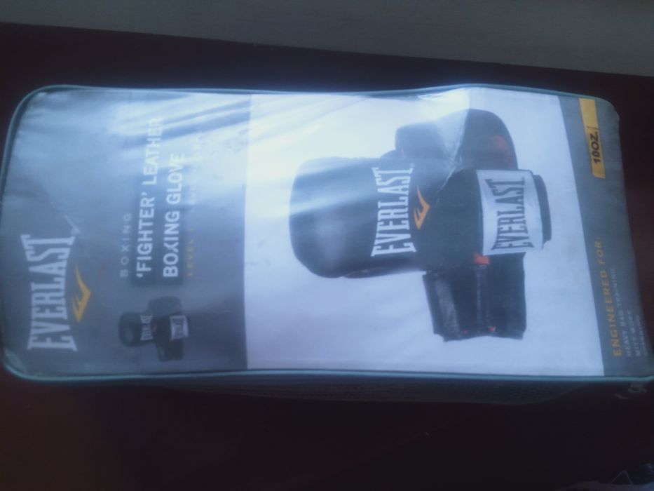 Продам спортивную грушу