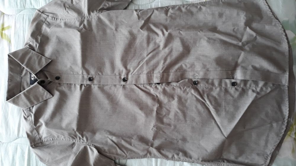 Риза Н&М нова  !