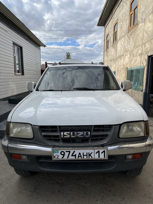 Isuzu D-max пикап