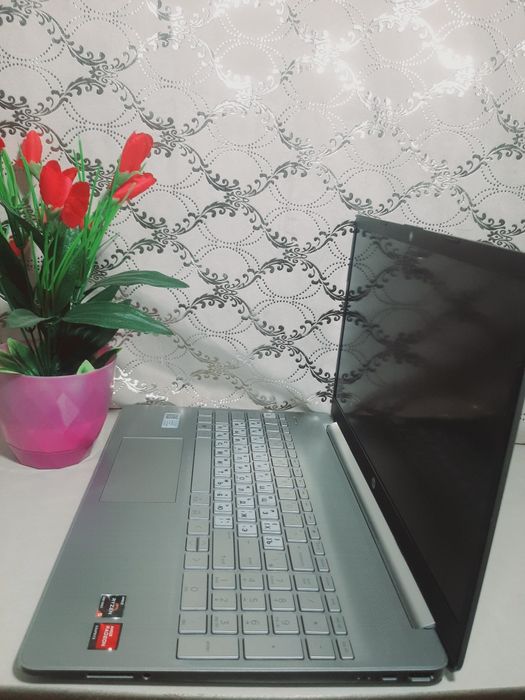 Notebook AMD R5 5500u 512SSD NVMe m2