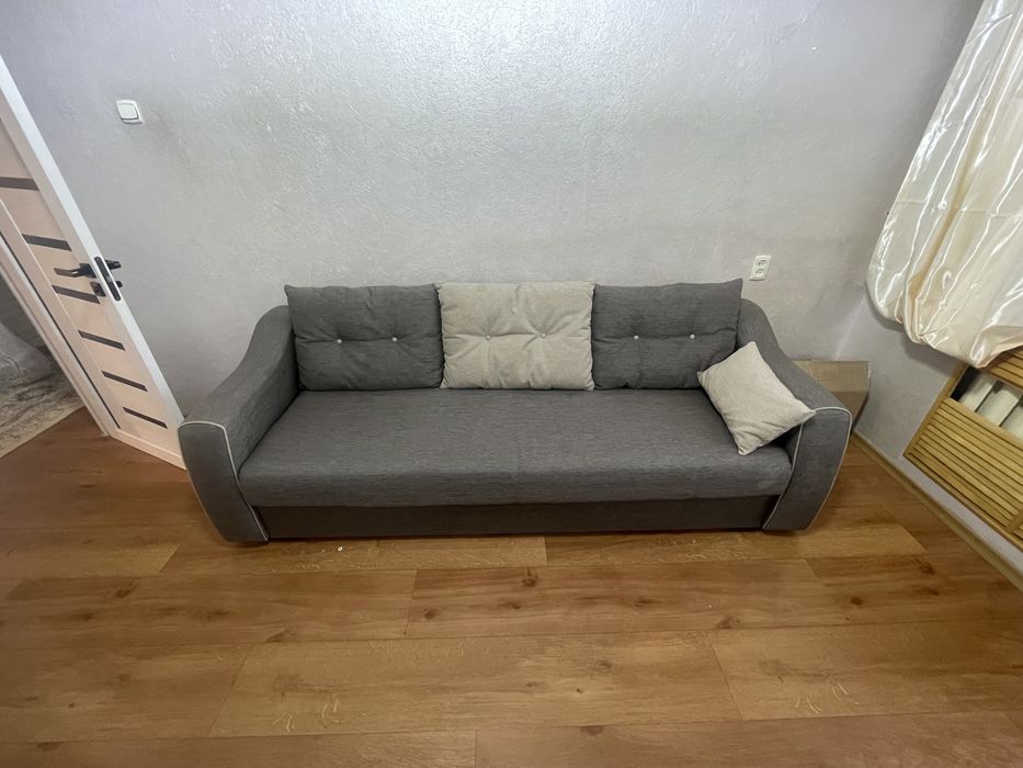 Диван, кровать продам