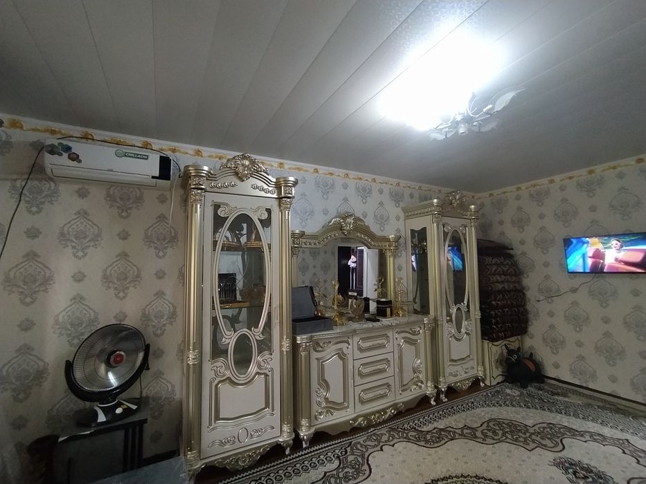 3 xonali uy sotiladi