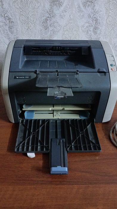 Продам принтер HP Laserjet 1010