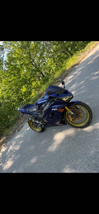 Kawasaki zx6r 636c LIMITAT A2(nu honda cbr 600,yamaha r6,suzuki gsxr 600)