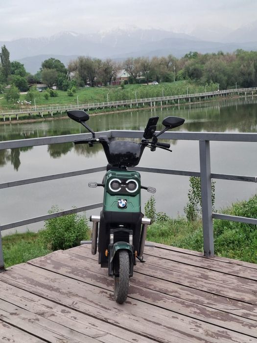 Танк зелёного цвета