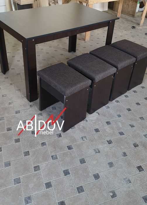 Кухонный набор стол и 4 табуретки от производителя по лучшей цене.