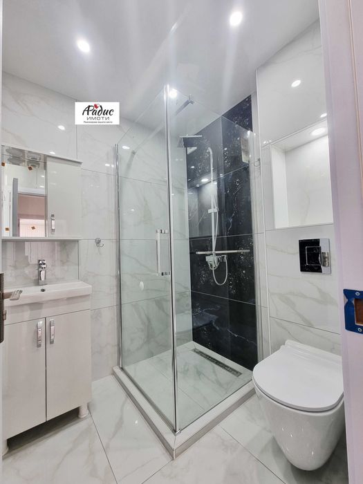 Дава се под наем Тристаен апартамент в Стара Загора, Център - 88 кв.м за 510 € - Снимка #6